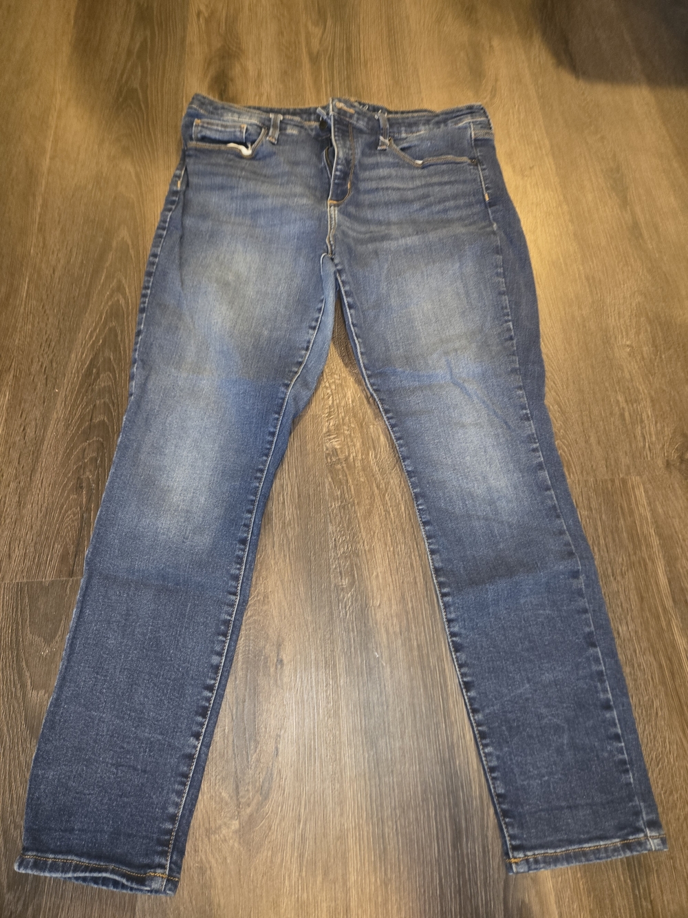 Universal Thread Women's Dark Blue Skinny Jeans